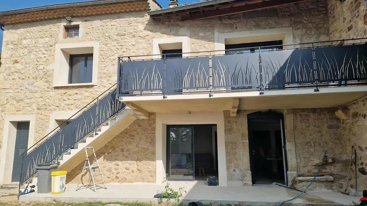 Appartement avec jaccuzzi privatif en RDC proche via rhona Charmes-sur-Rhone Frankrig