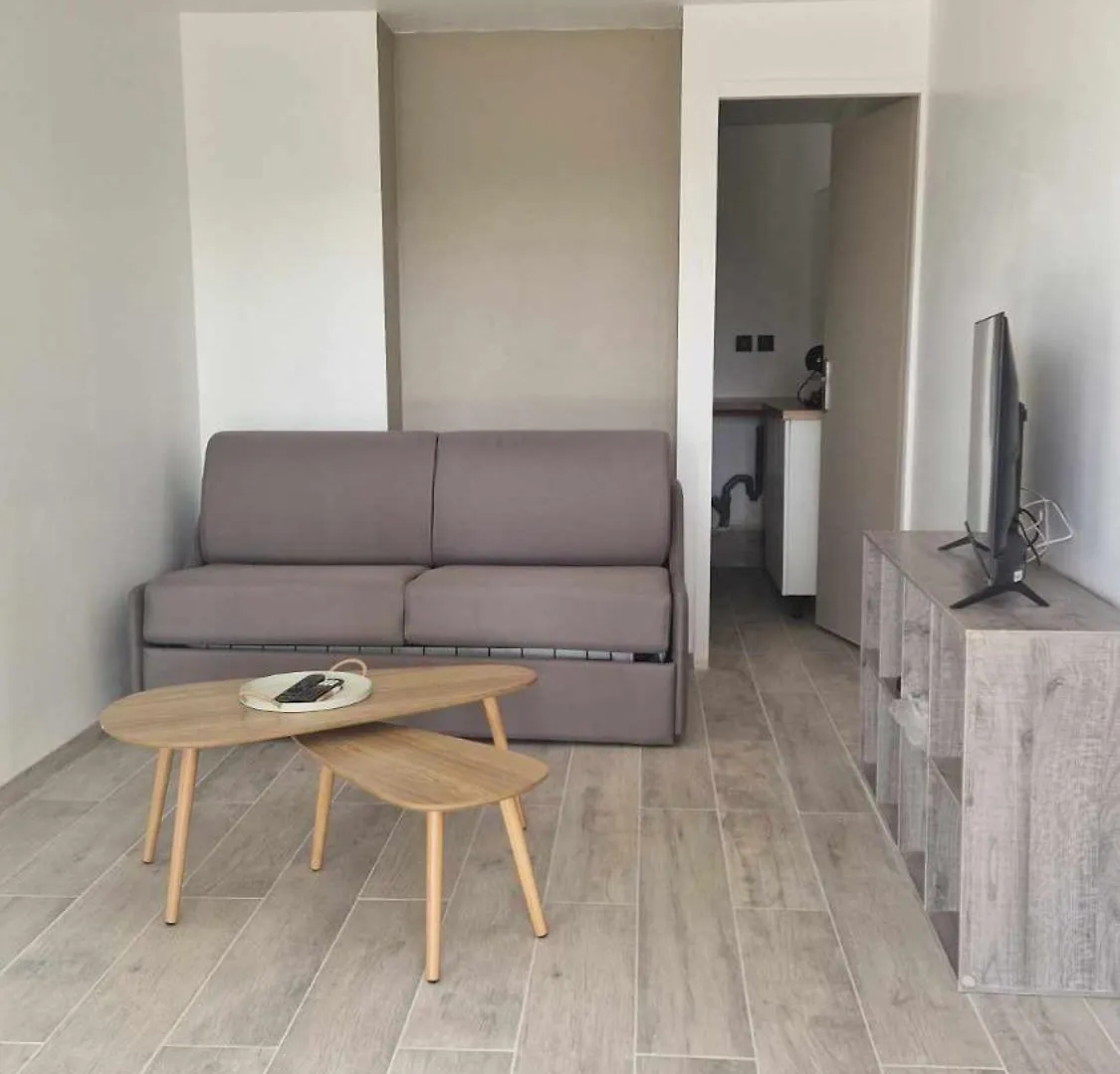 Appartement avec jaccuzzi privatif en RDC proche via rhona Charmes-sur-Rhone